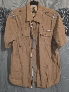 CN Men’s Brown Short-Sleeve Casual Button-Down Shirt